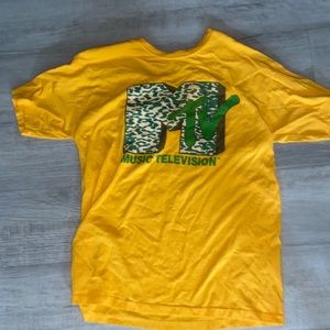 another graphic tee, i dont wear it much because yellow just isnt my color!